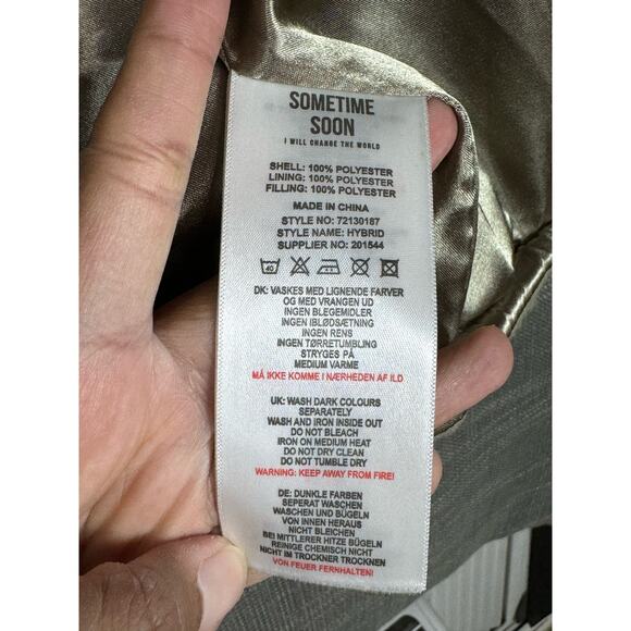 Sometime Soon Hybrid Vest Outerwear for Kids Size 14Y New - Picture 8 of 8